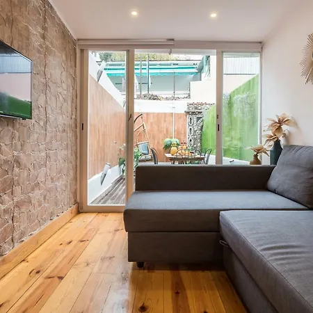 Liberty Patio Two-bedroom W/ Patio - By Lu Holidays ליסבון